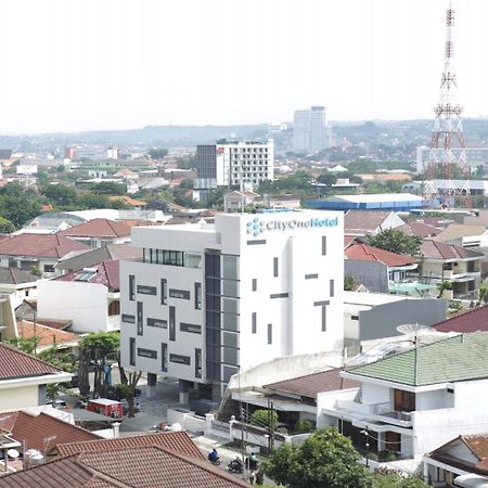 Citrip Hotel Simpang Lima Semarang Exterior foto