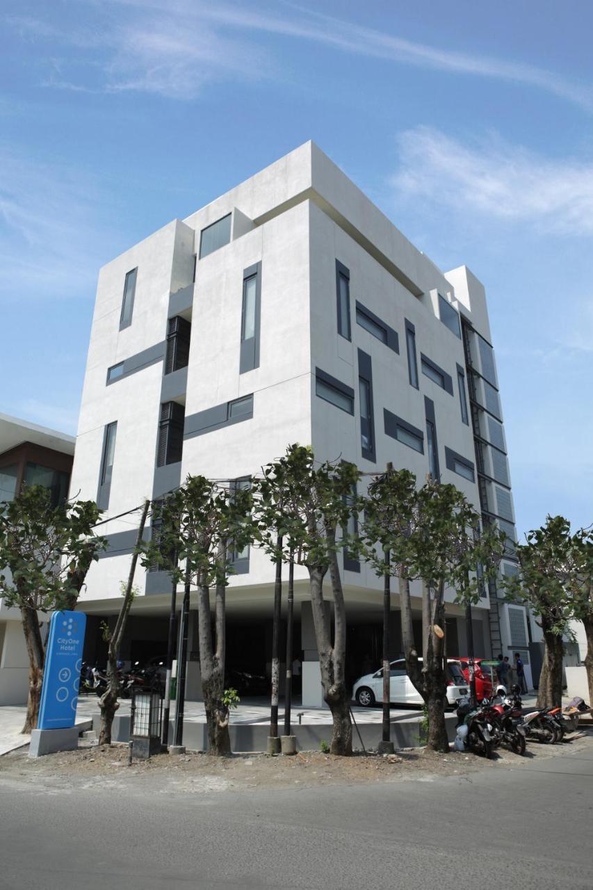 Citrip Hotel Simpang Lima Semarang Exterior foto
